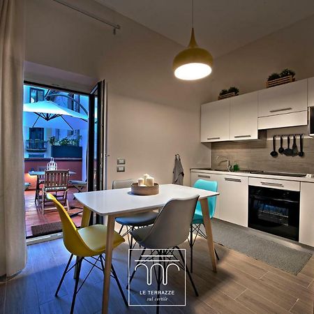 Le Terrazze Sul Cortile Apartment Салерно Екстериор снимка