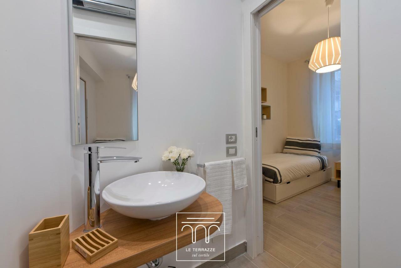 Le Terrazze Sul Cortile Apartment Салерно Екстериор снимка