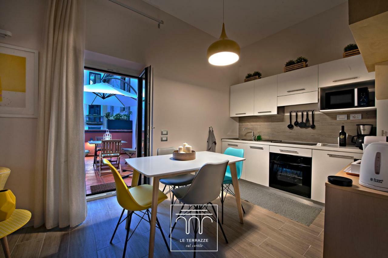 Le Terrazze Sul Cortile Apartment Салерно Екстериор снимка