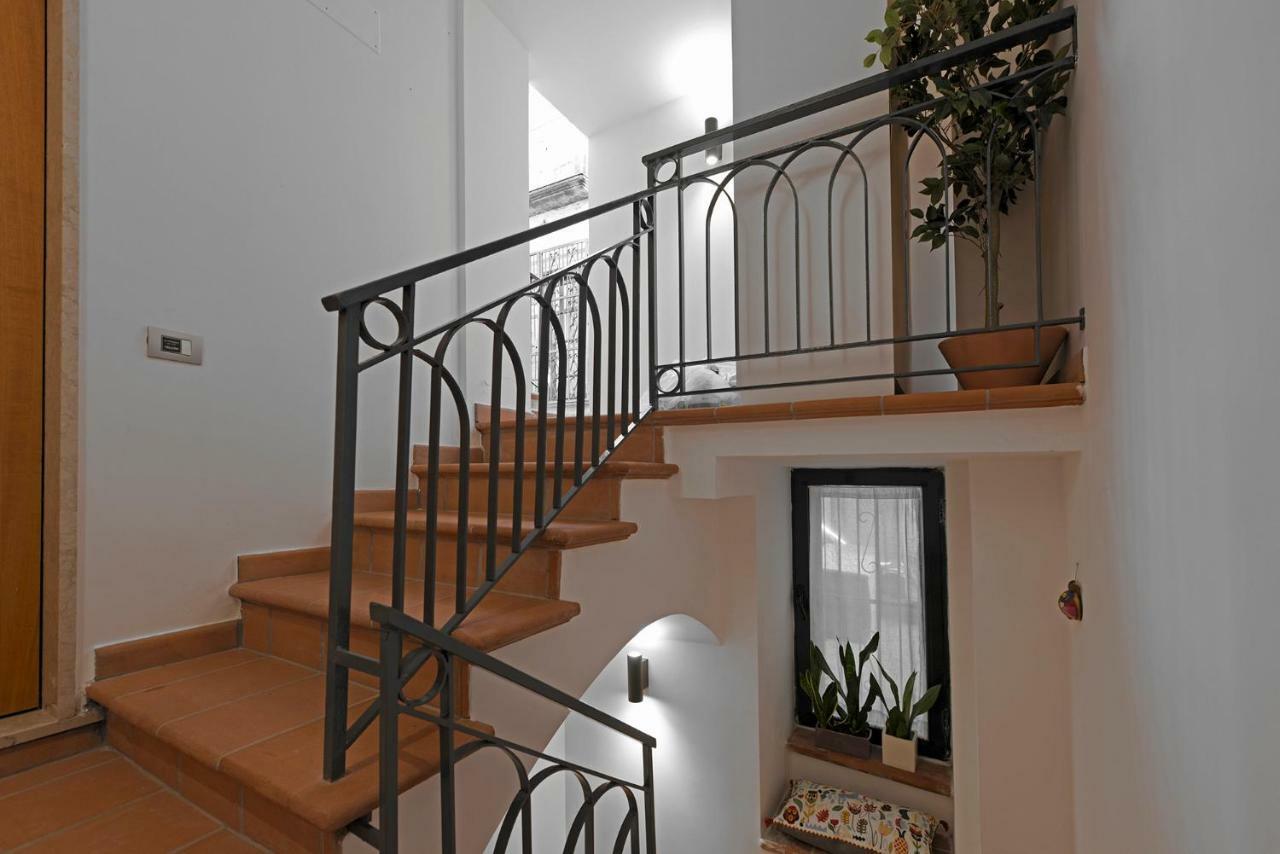 Le Terrazze Sul Cortile Apartment Салерно Екстериор снимка