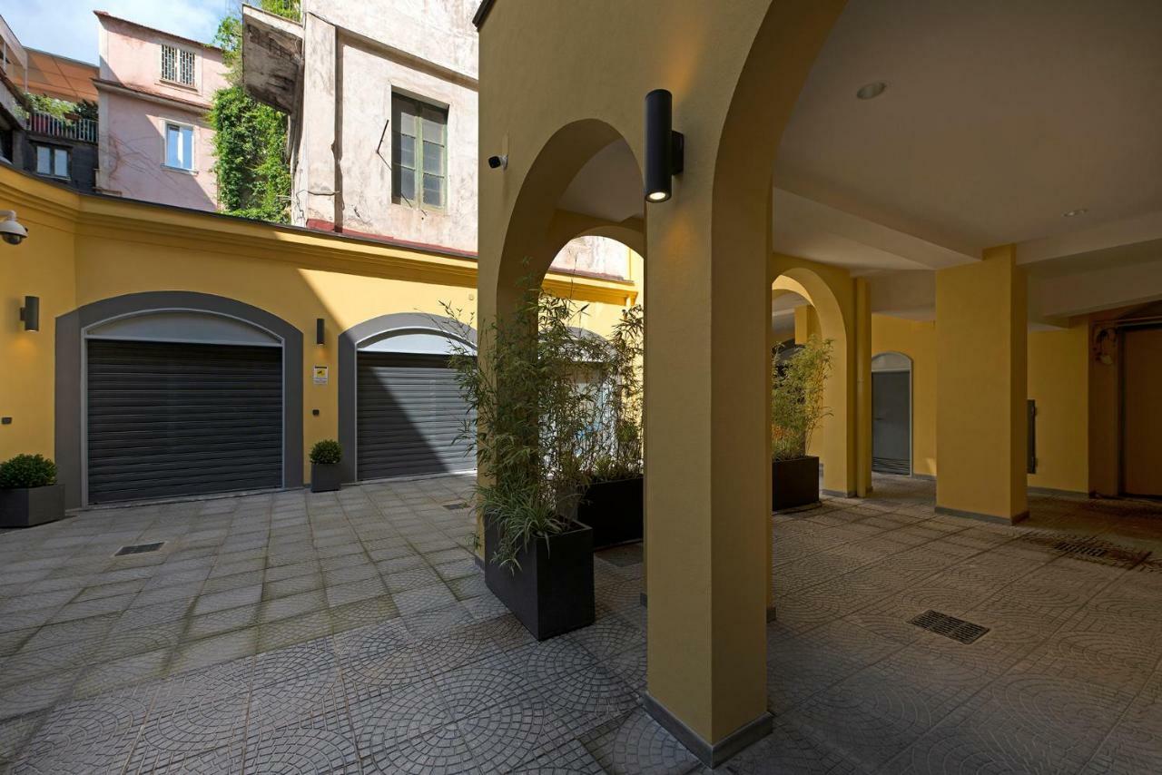 Le Terrazze Sul Cortile Apartment Салерно Екстериор снимка